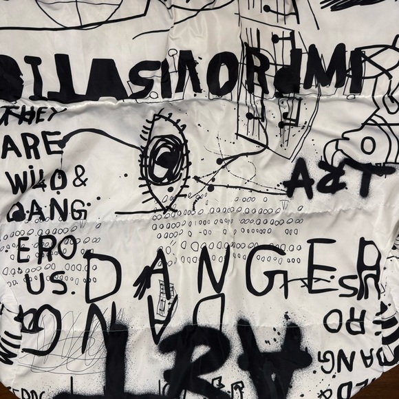 Adika Women’s Graffiti Print Puffer Jacket - White & Black XS - Picture 10 of 14